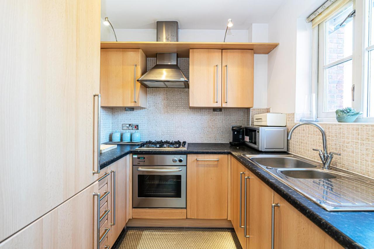 Tower View Apartment Chester Luaran gambar